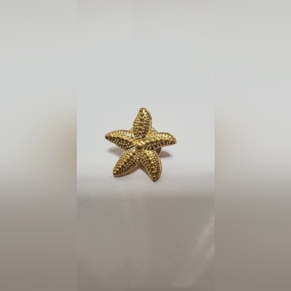Starfish Light Gold Coat Pin Brooch 🌴 - Picture 1 of 4